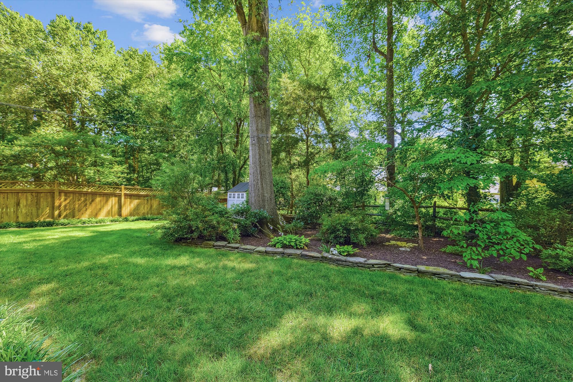 8407 BREWSTER DRIVE