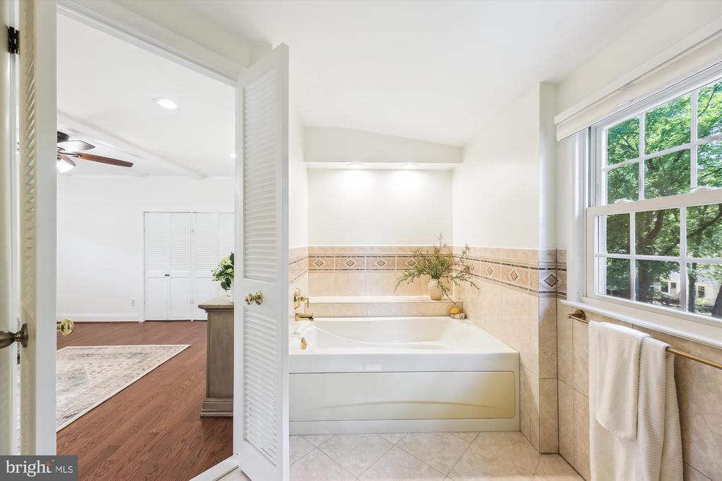 8407 BREWSTER DRIVE