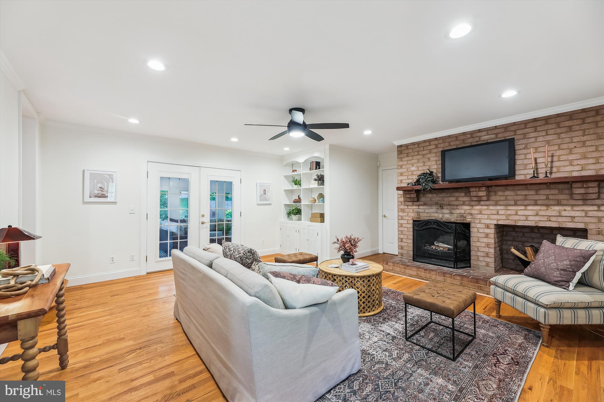 8407 BREWSTER DRIVE