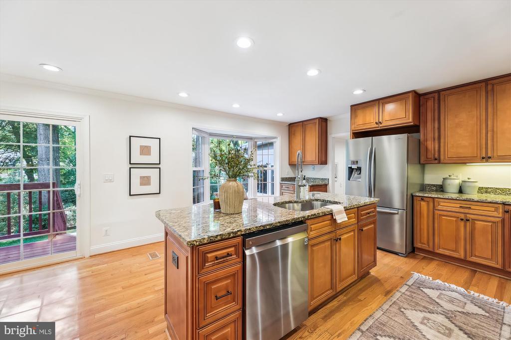 8407 BREWSTER DRIVE