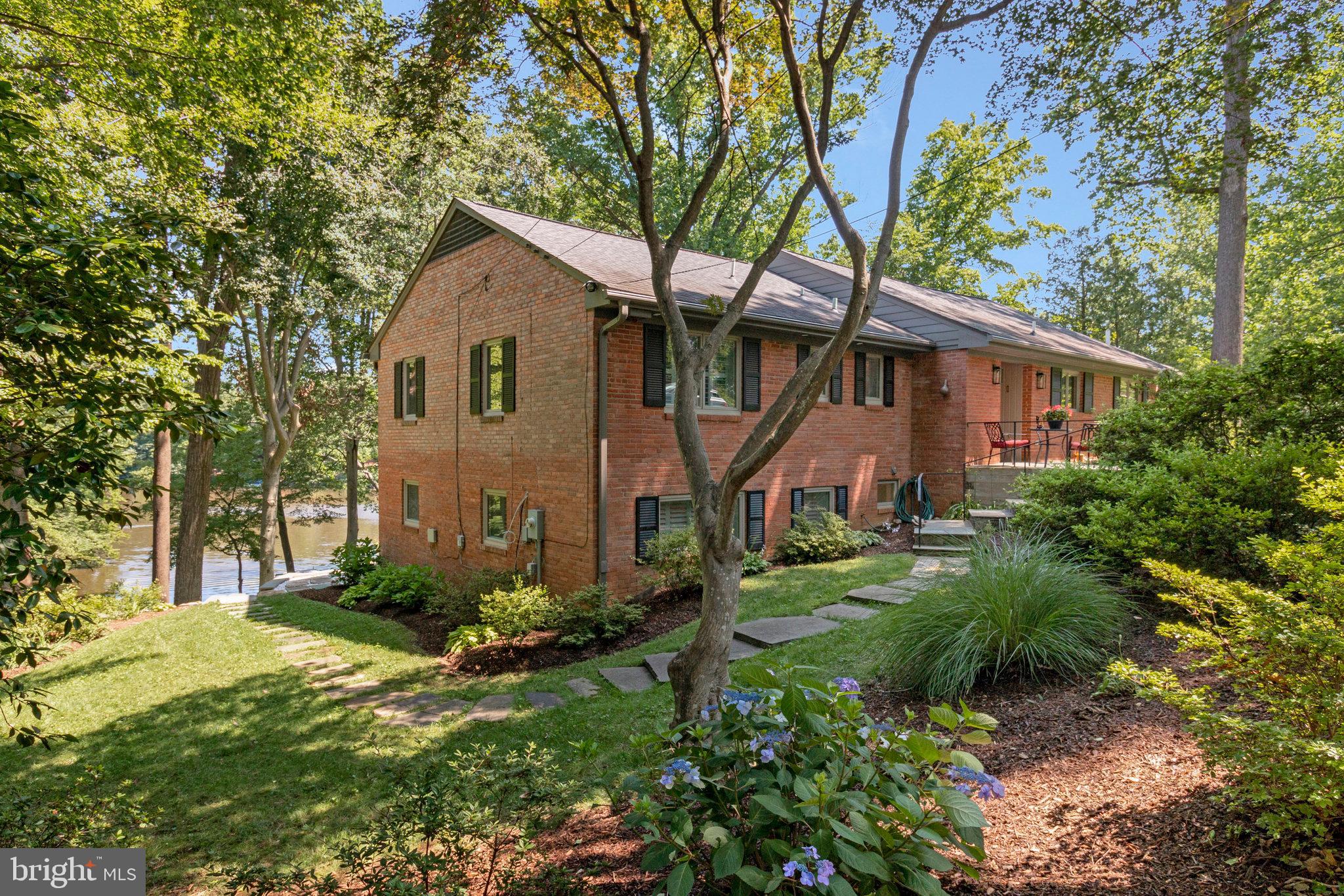 6320 CROSSWOODS CIRCLE