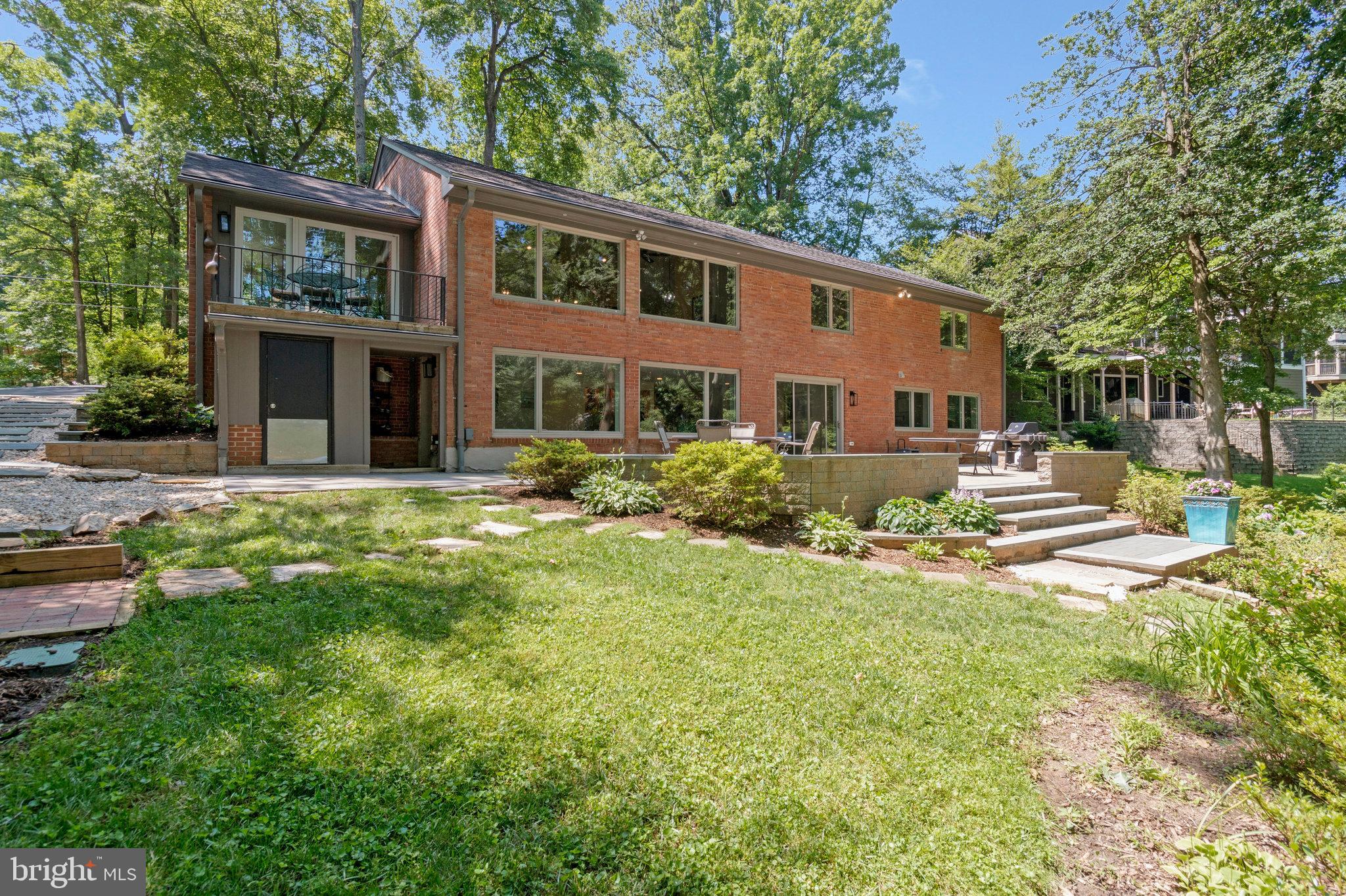 6320 CROSSWOODS CIRCLE