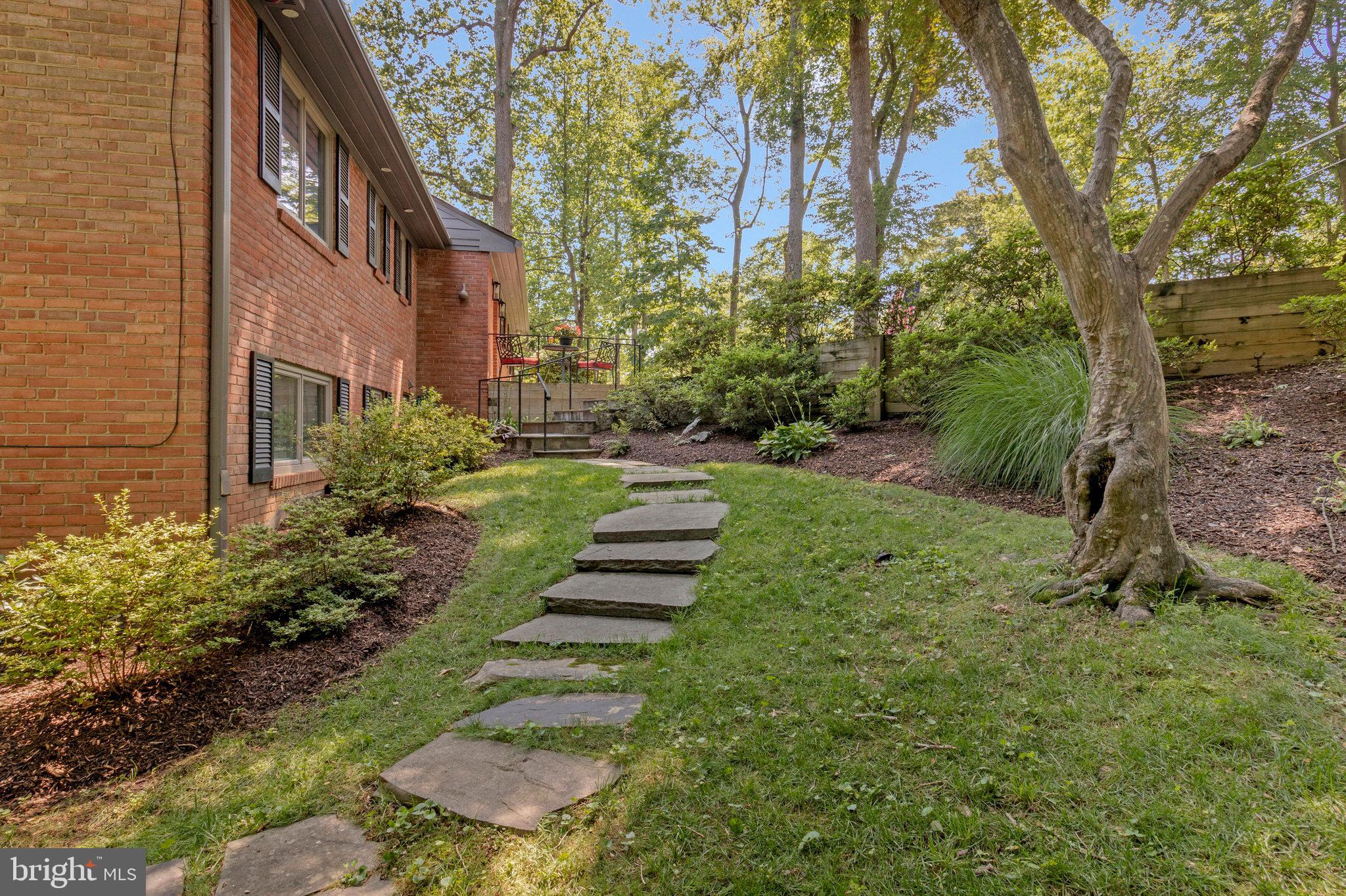 6320 CROSSWOODS CIRCLE