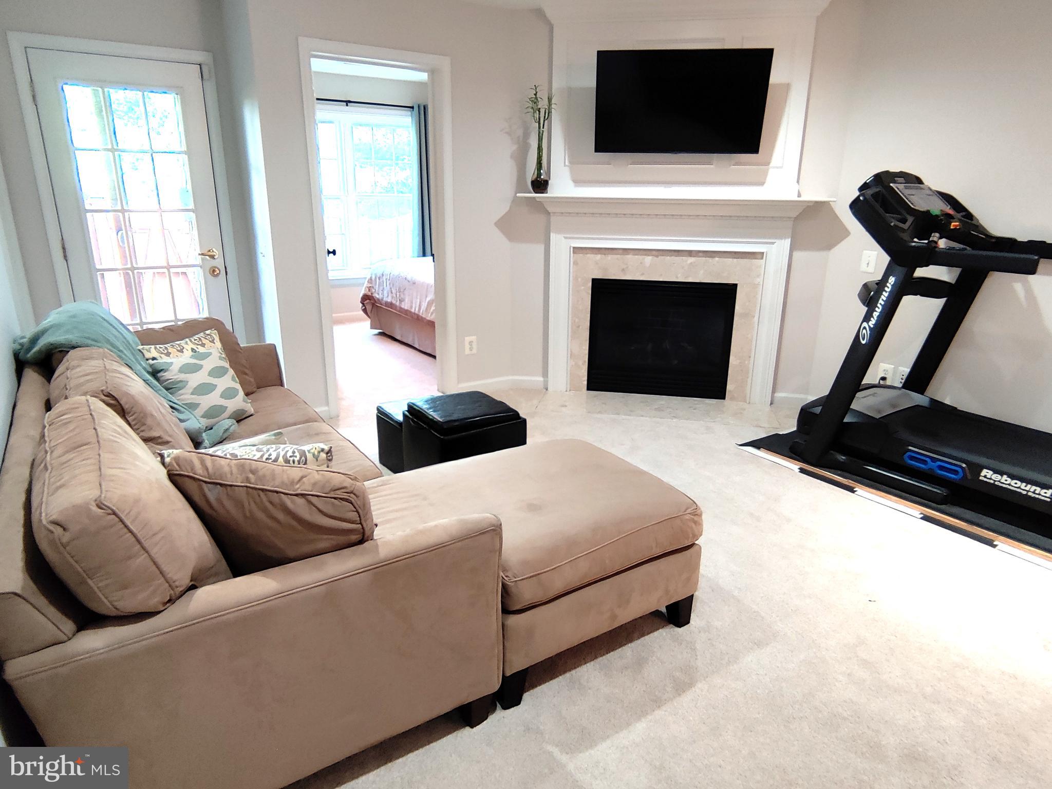 6413 HAWK VIEW LANE