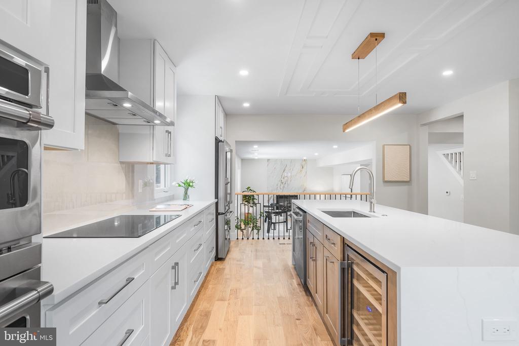 500 A WOODLAND COURT NW