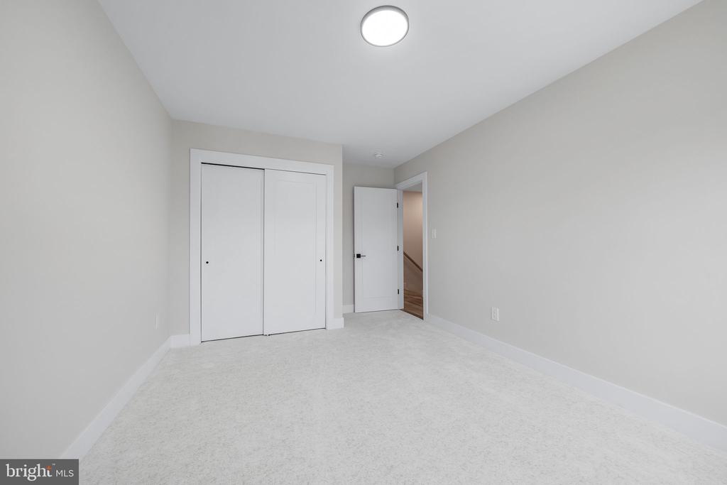 500 A WOODLAND COURT NW