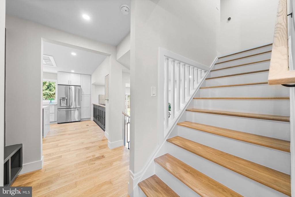 500 A WOODLAND COURT NW
