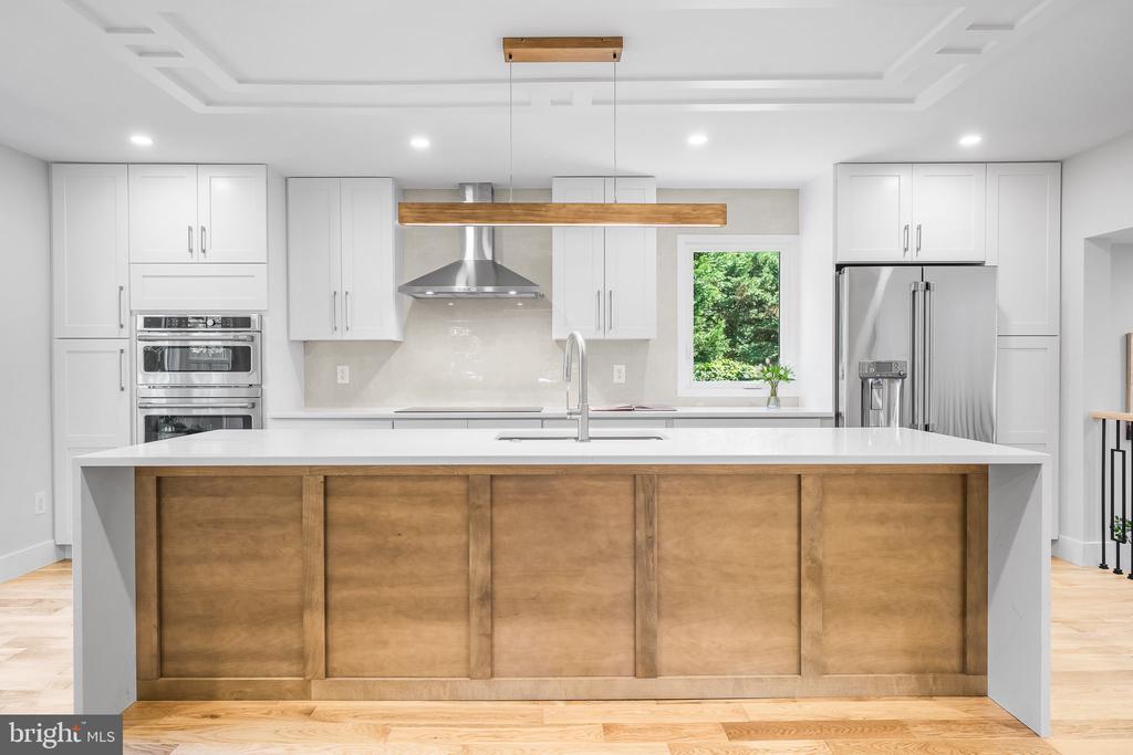500 A WOODLAND COURT NW