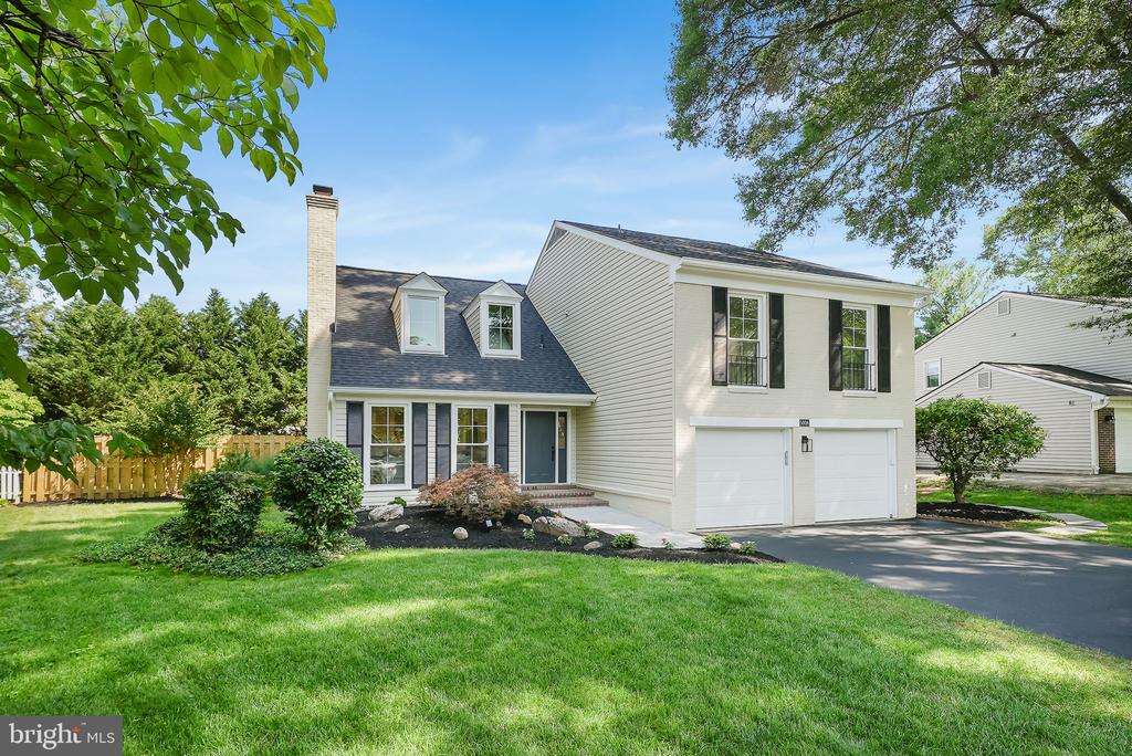 500 A WOODLAND COURT NW