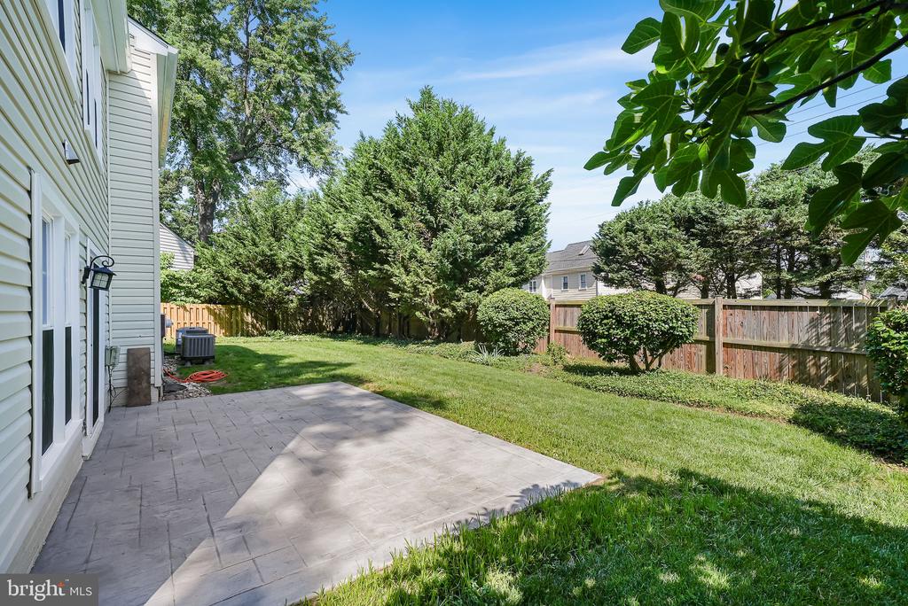 500 A WOODLAND COURT NW