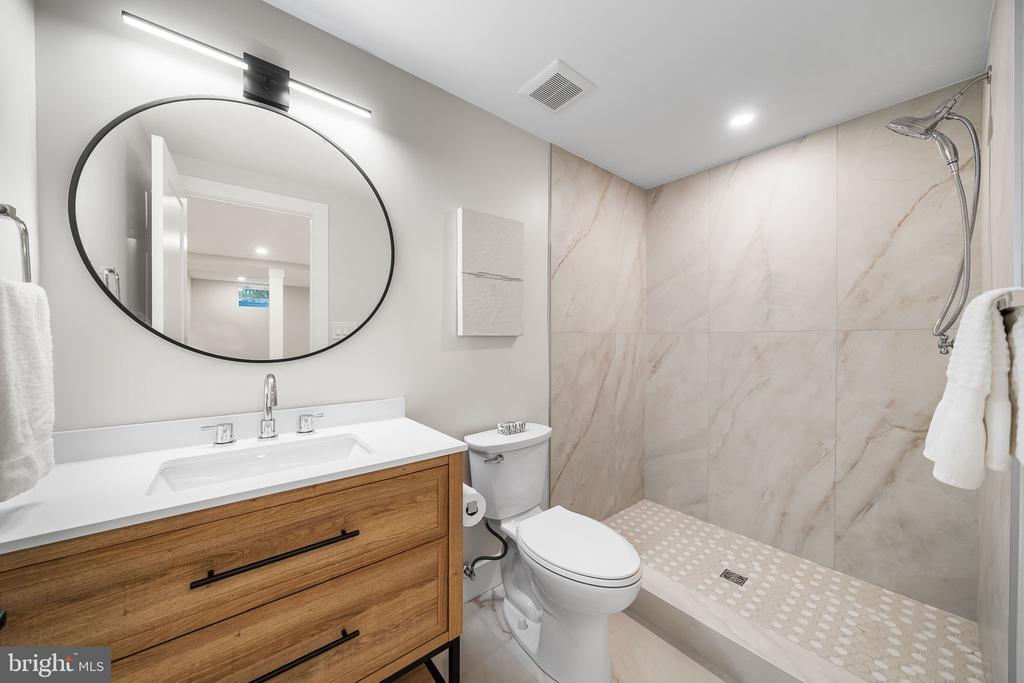 500 A WOODLAND COURT NW
