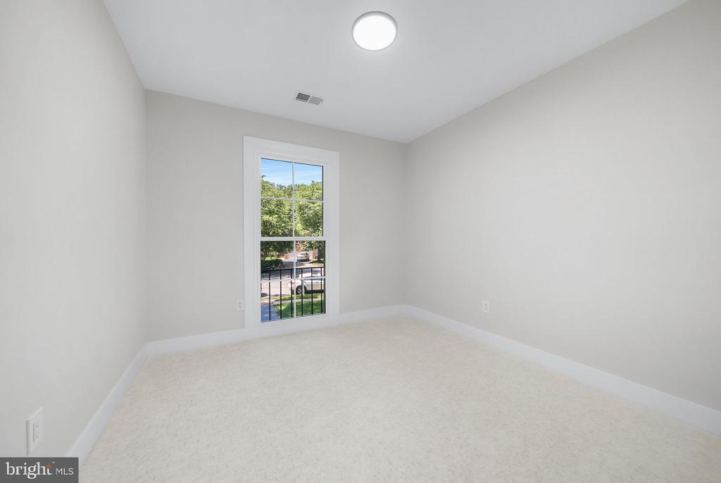 500 A WOODLAND COURT NW