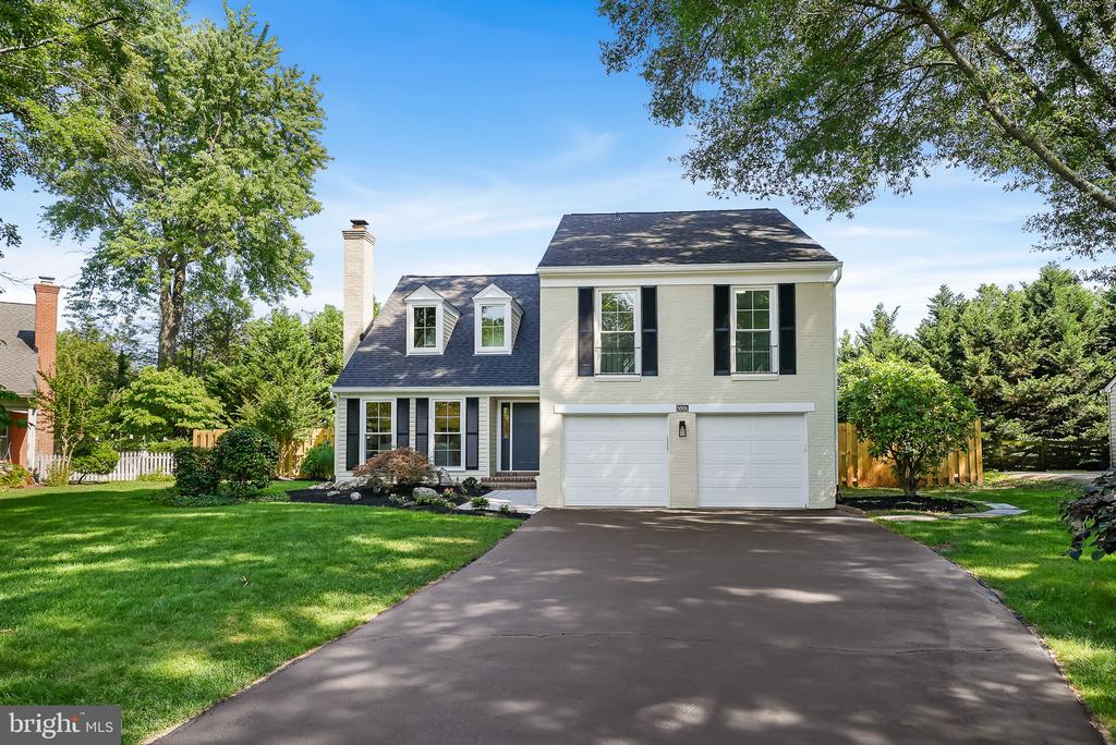 500 A WOODLAND COURT NW