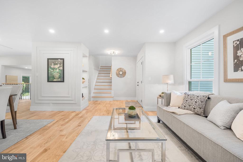 500 A WOODLAND COURT NW