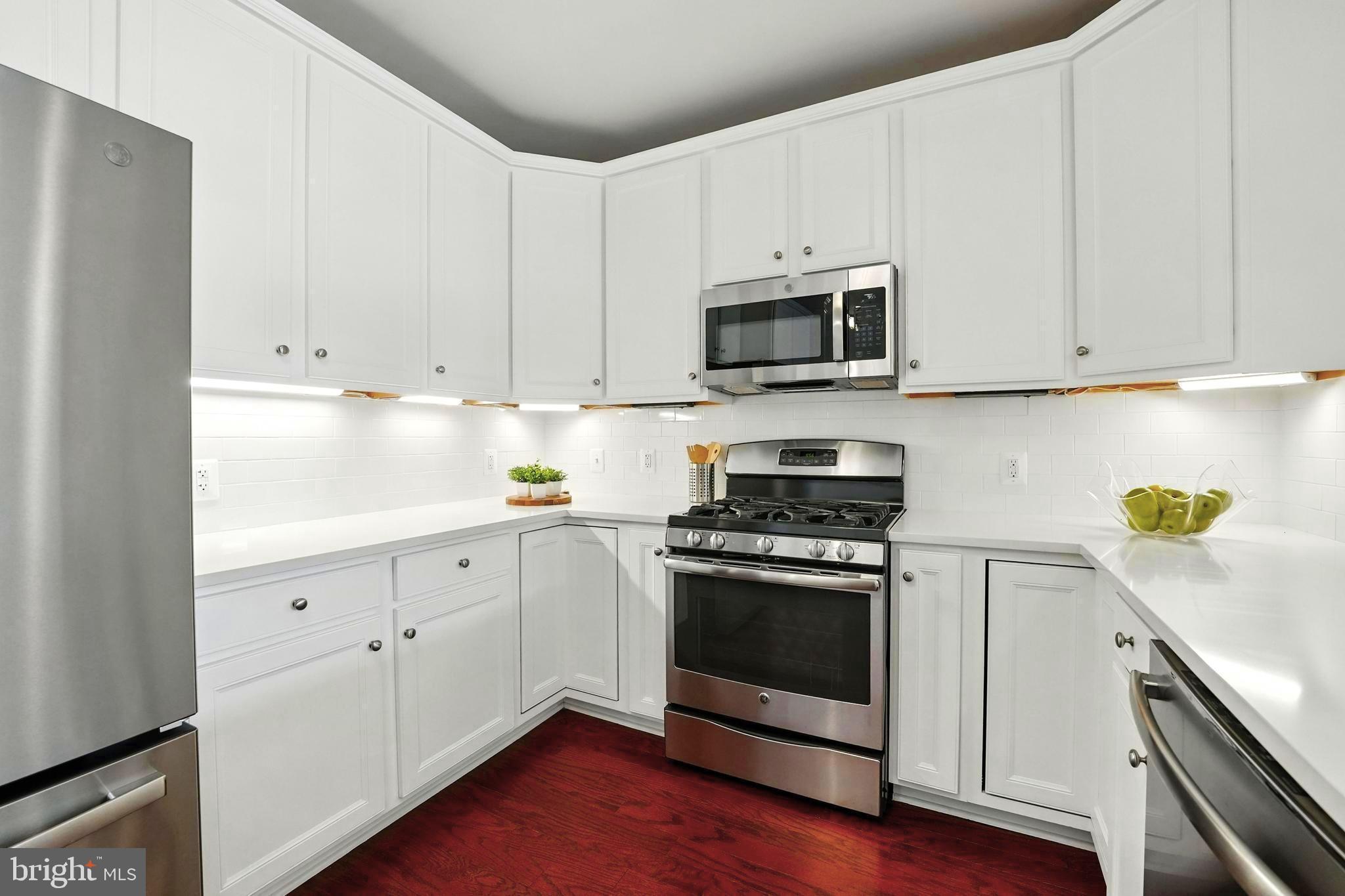 3160 JOHN GLENN STREET 306