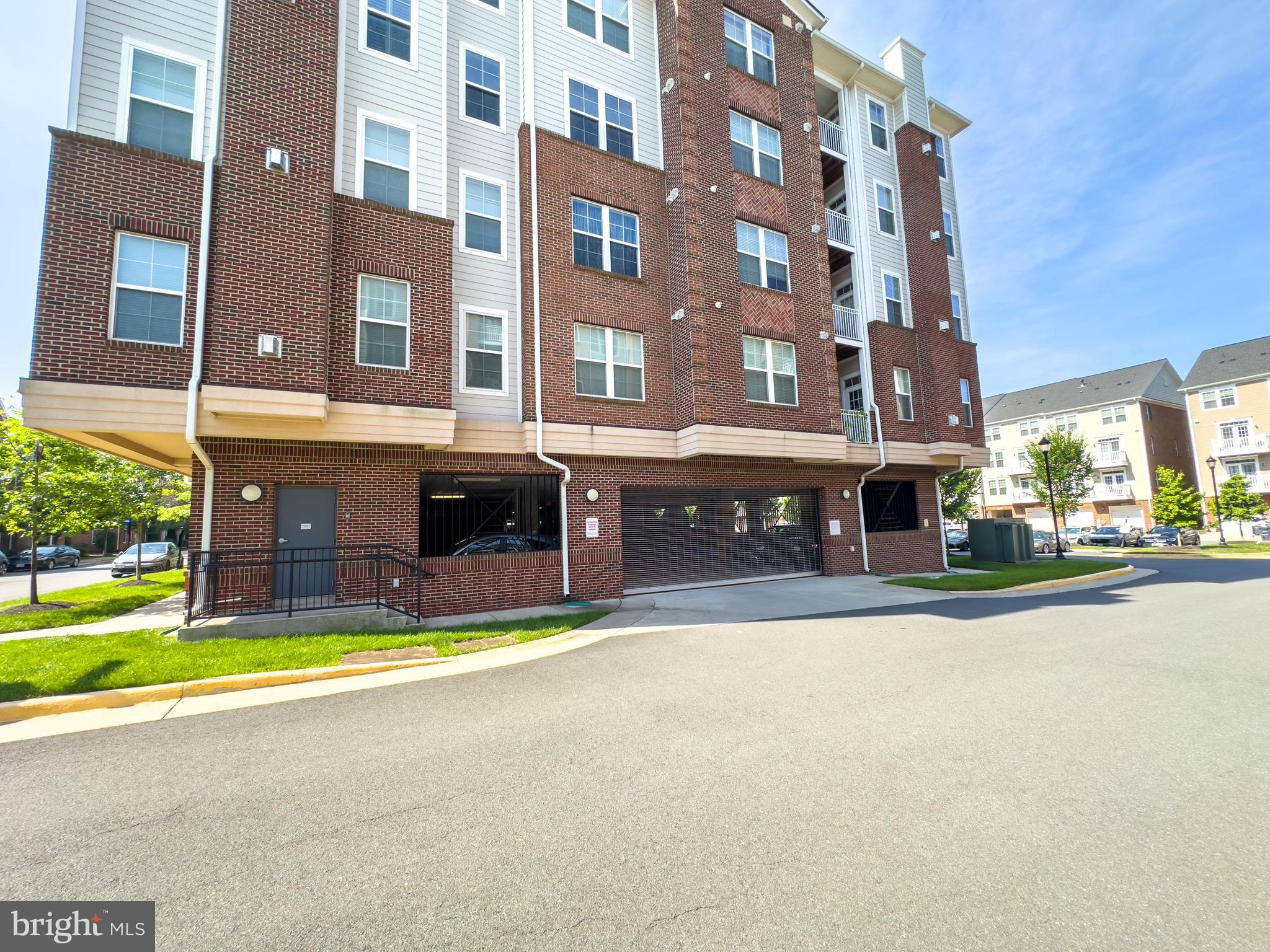 3160 JOHN GLENN STREET 306