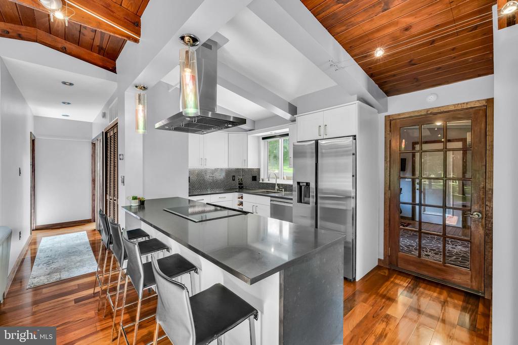 3338 ELM TERRACE