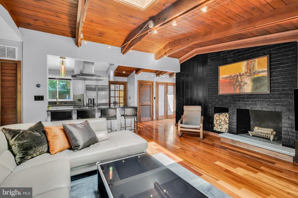 3338 ELM TERRACE