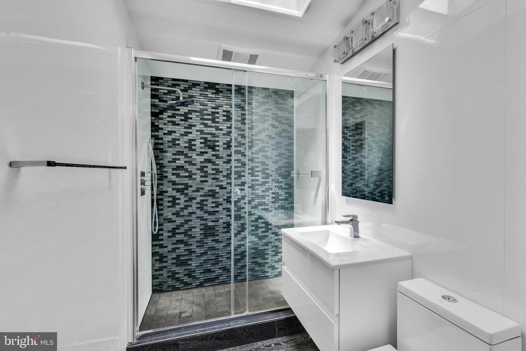 3338 ELM TERRACE