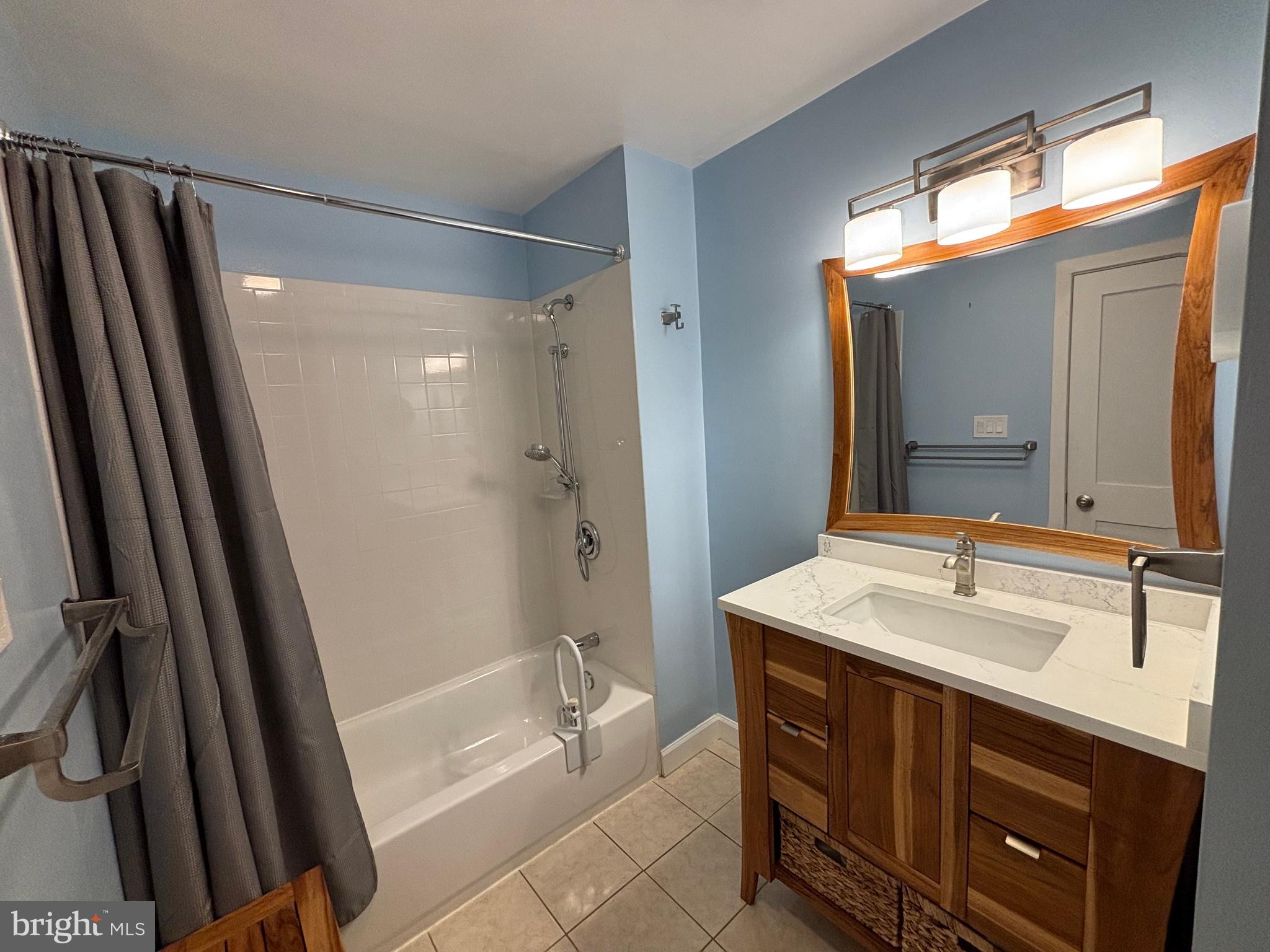 3027 WHITE BIRCH COURT