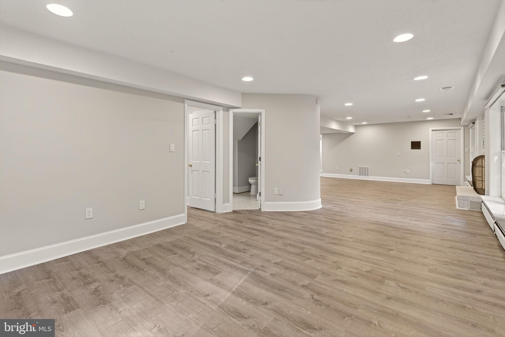 10423 DEERFOOT DRIVE