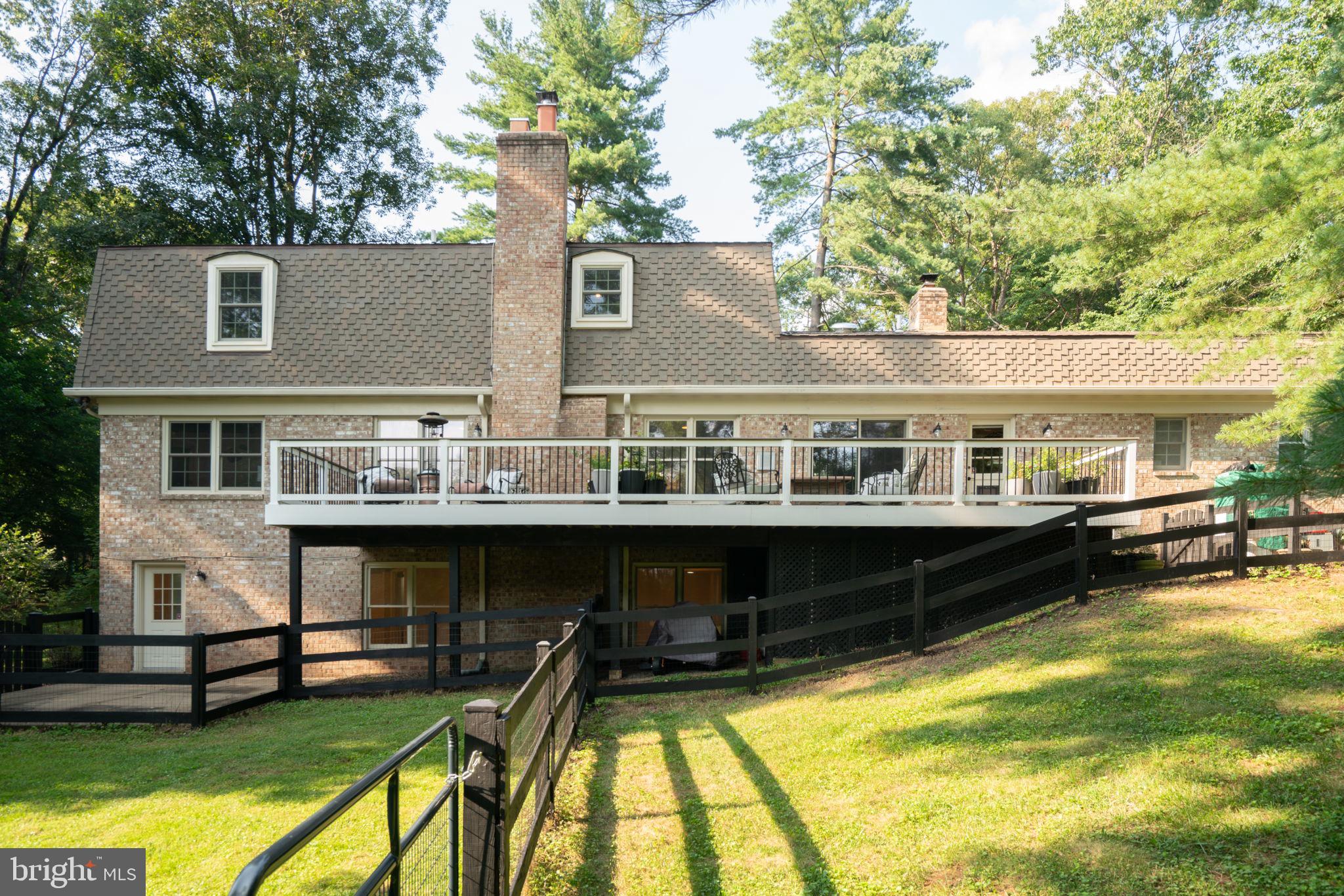 10423 DEERFOOT DRIVE