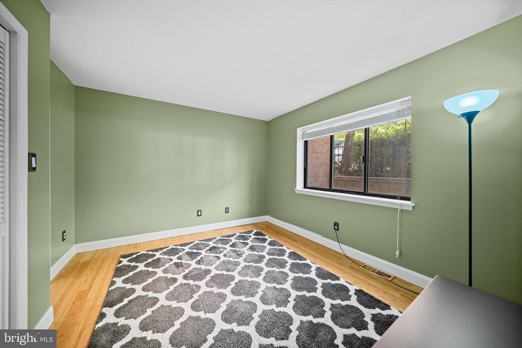 3895 STEPPES COURT Unit: 3895B