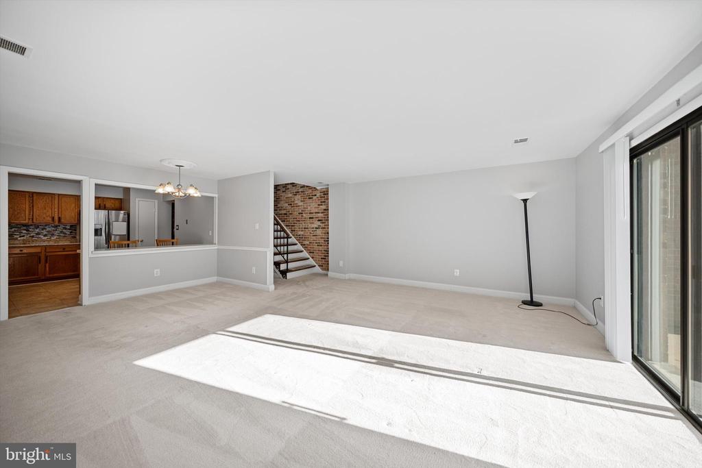 3895 STEPPES COURT Unit: 3895B