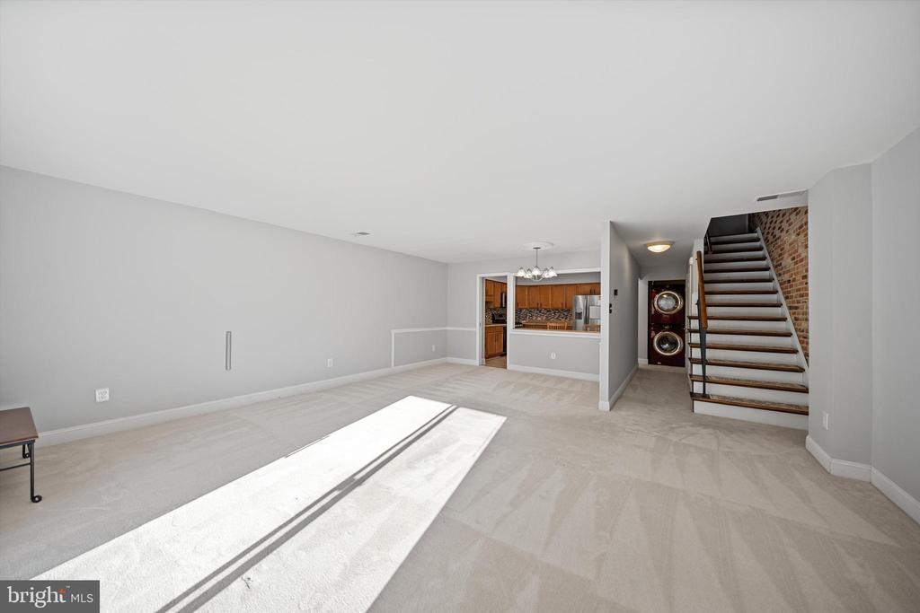 3895 STEPPES COURT Unit: 3895B