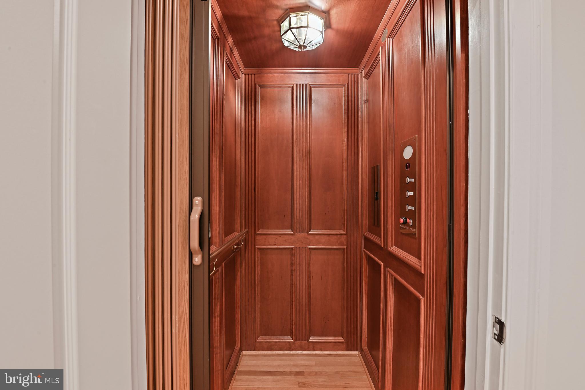 1410 HARVEST CROSSING DRIVE