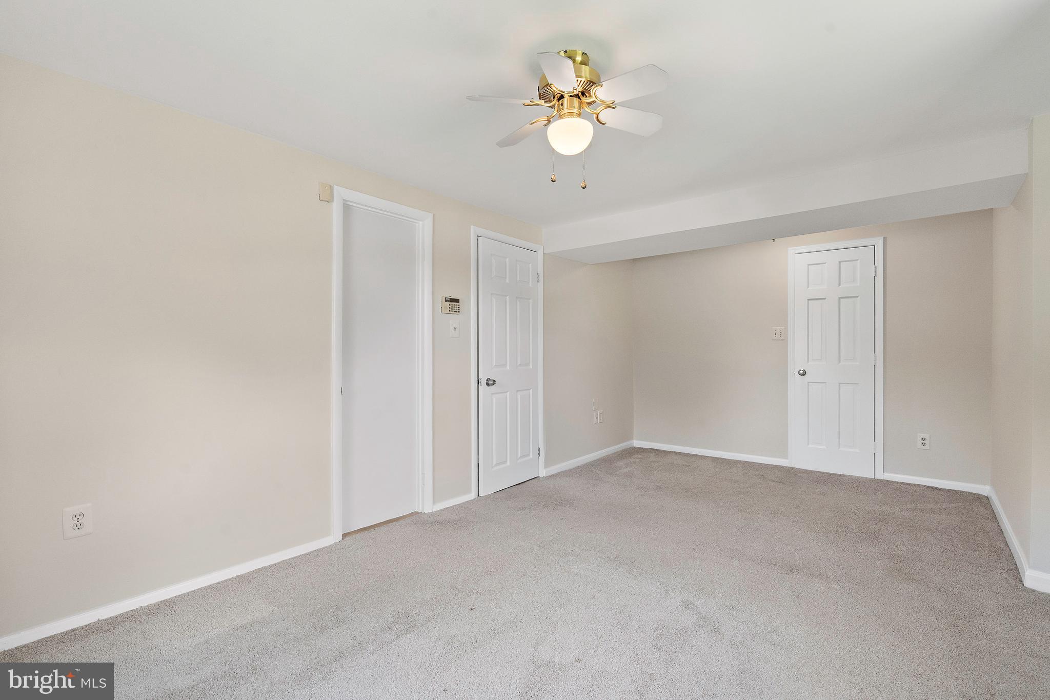 6503 CARRIAGE DRIVE