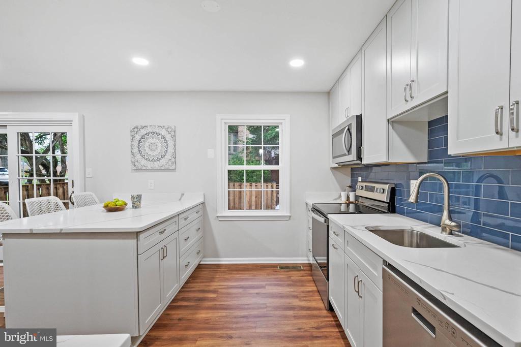 2801 SHAWN LEIGH DRIVE