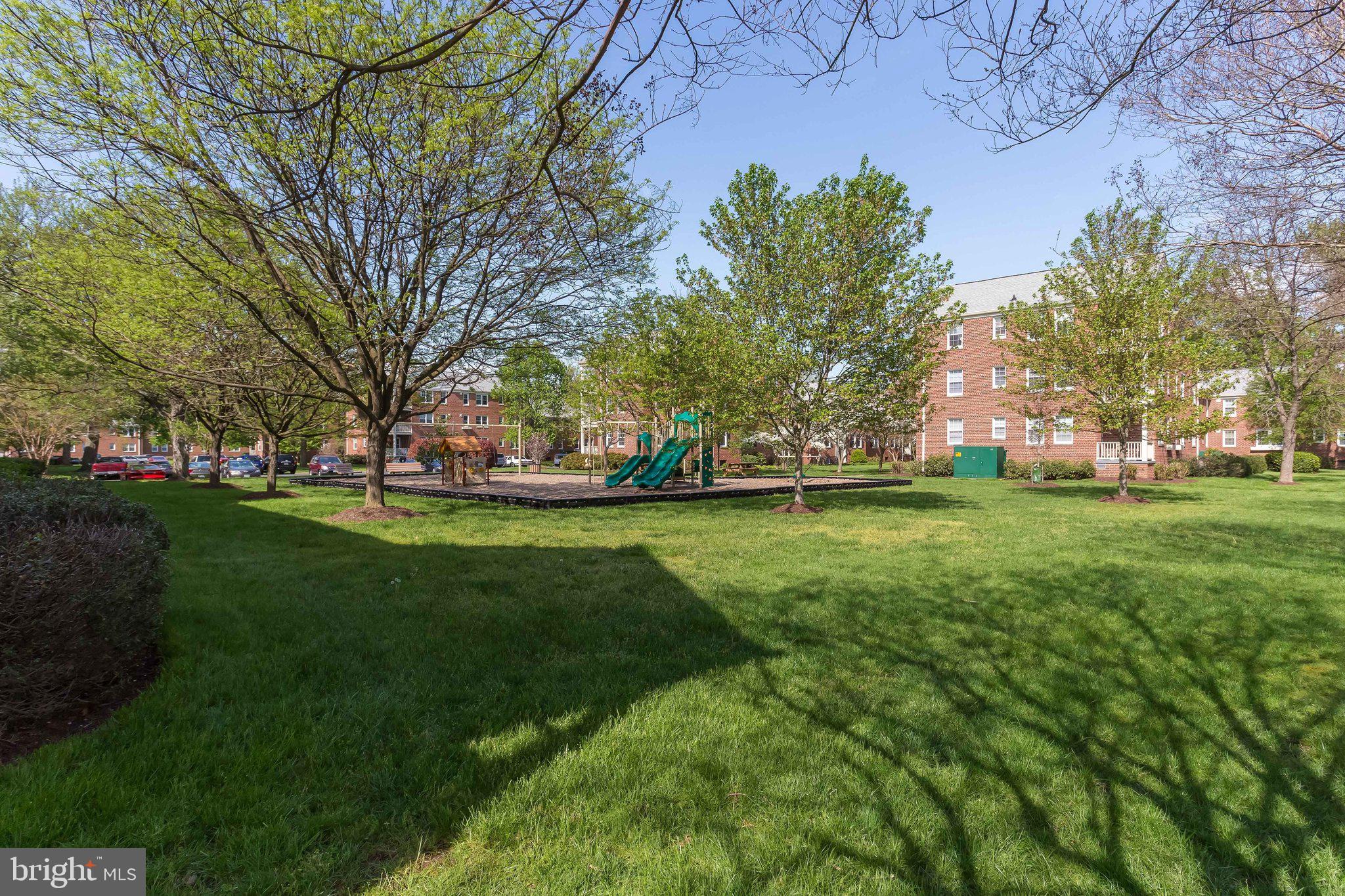 6616 POTOMAC AVENUE B2