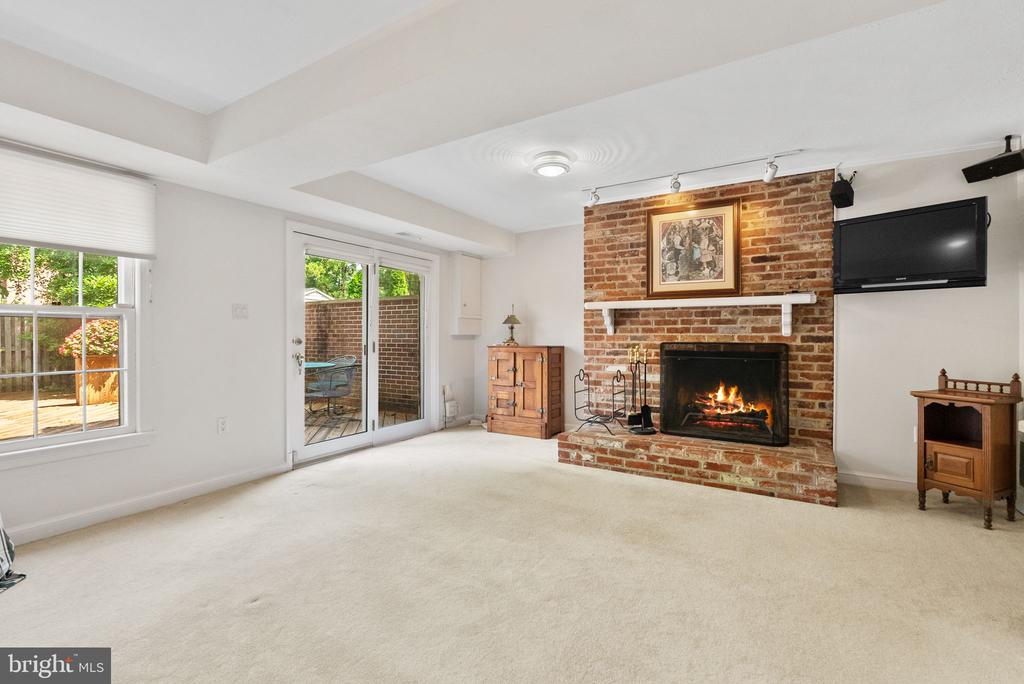 6323 BARRISTER PLACE