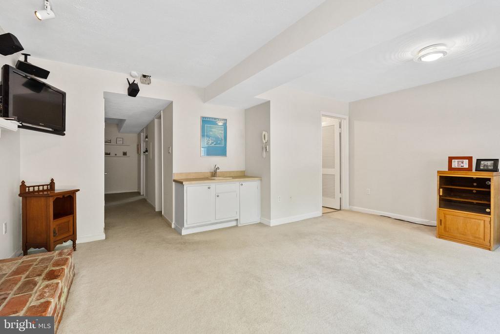6323 BARRISTER PLACE