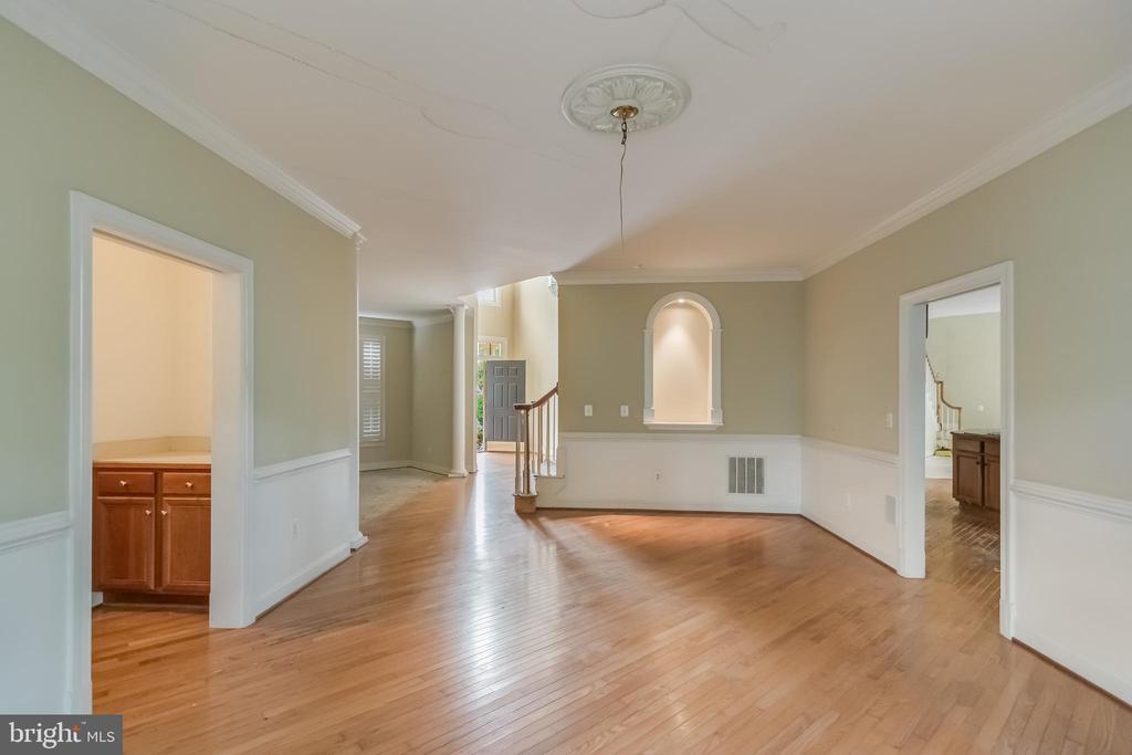 12111 WALNUT BRANCH ROAD