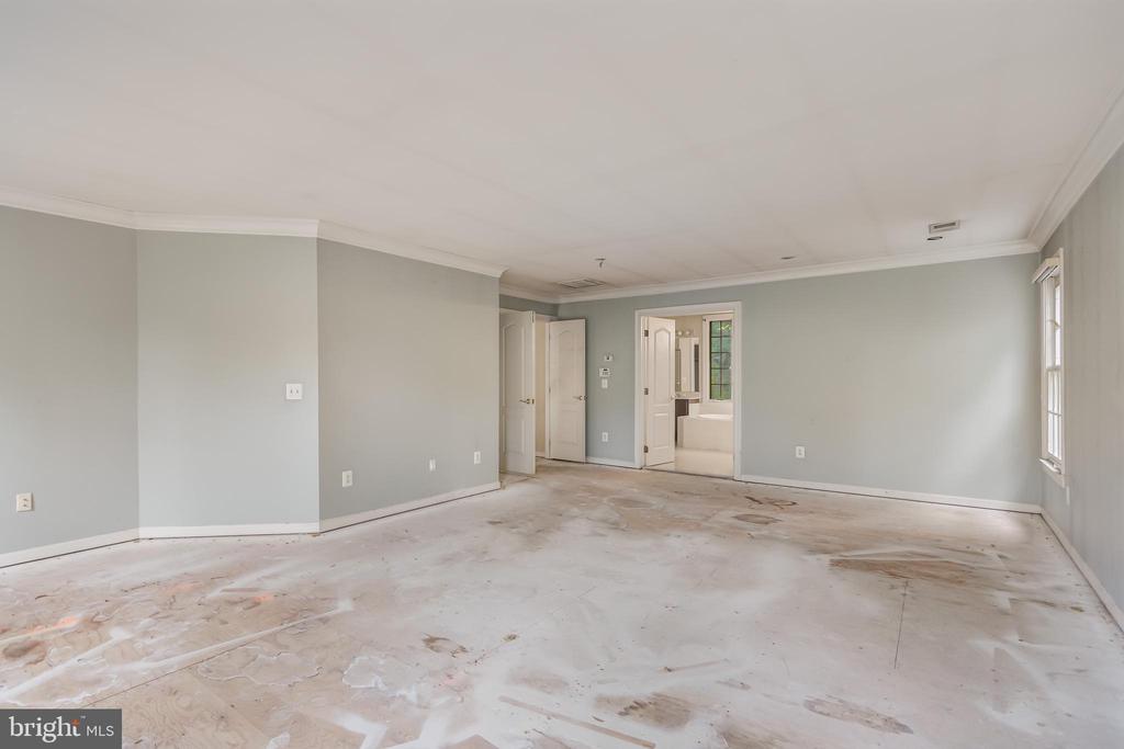 12111 WALNUT BRANCH ROAD