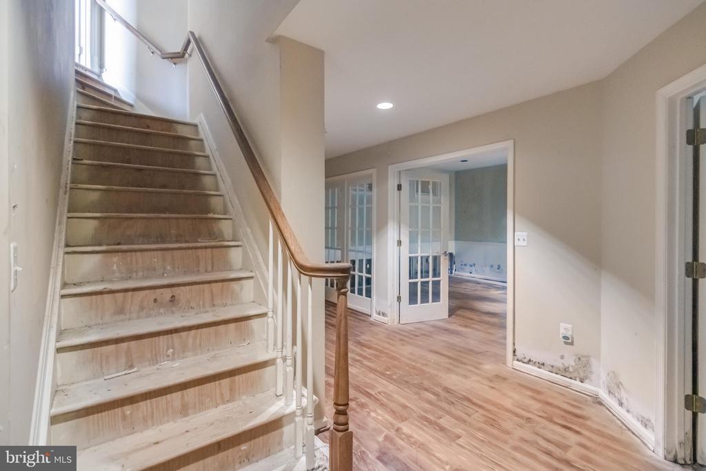 12111 WALNUT BRANCH ROAD