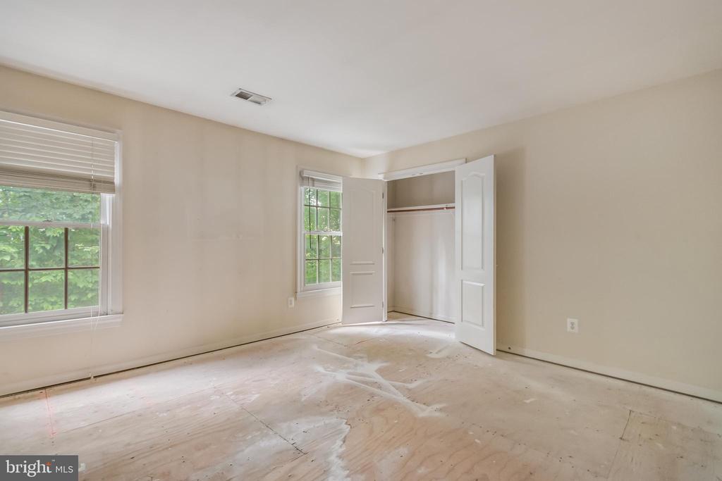 12111 WALNUT BRANCH ROAD