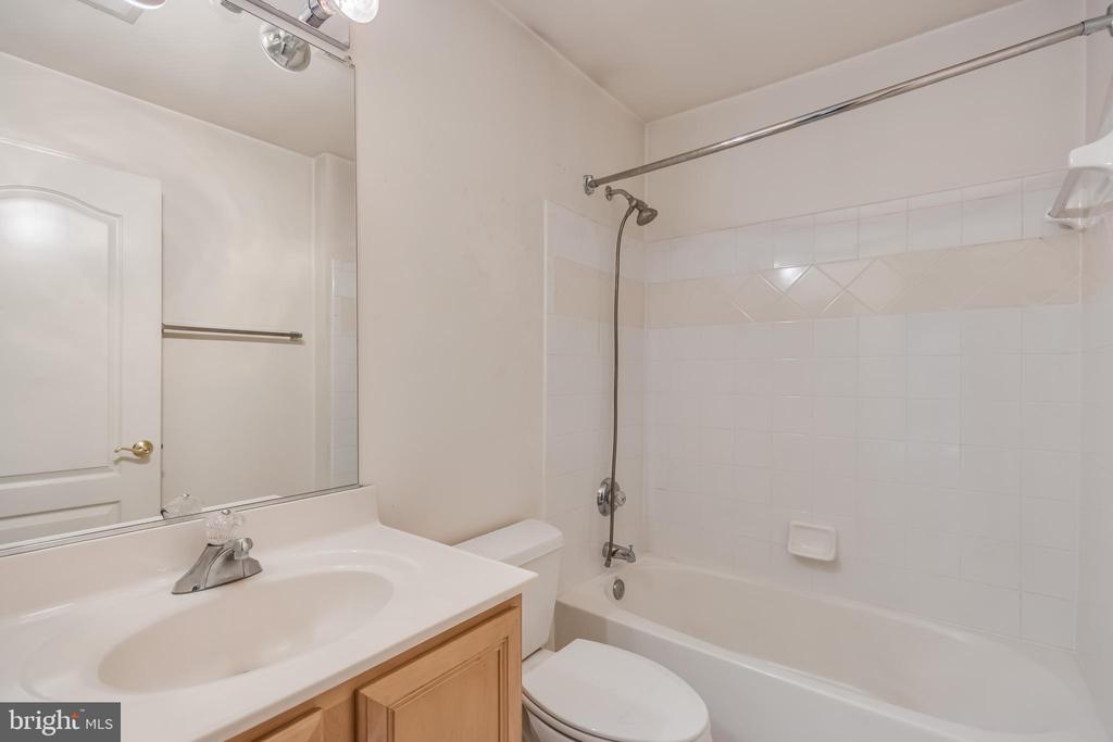 12111 WALNUT BRANCH ROAD