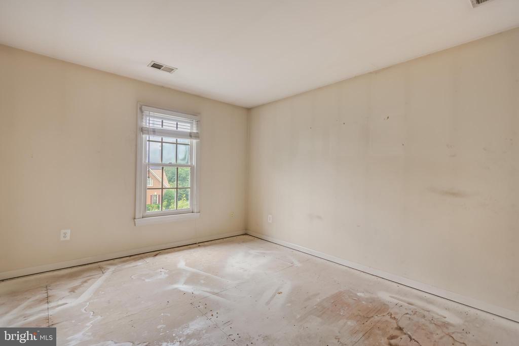 12111 WALNUT BRANCH ROAD