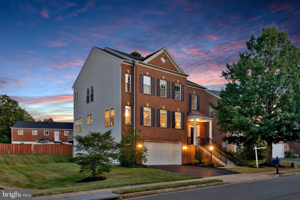 2339 BRITTANY PARC DRIVE