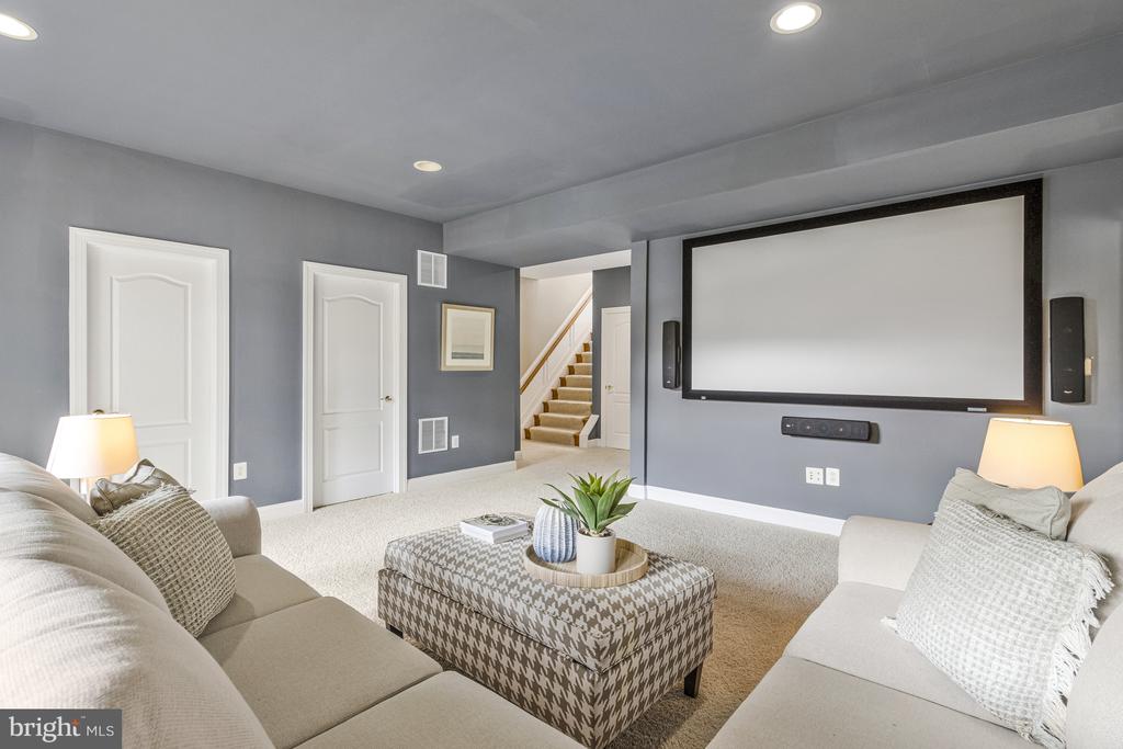 2339 BRITTANY PARC DRIVE