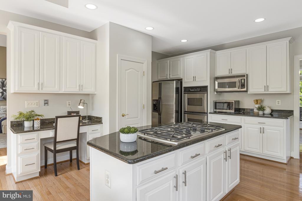 2339 BRITTANY PARC DRIVE
