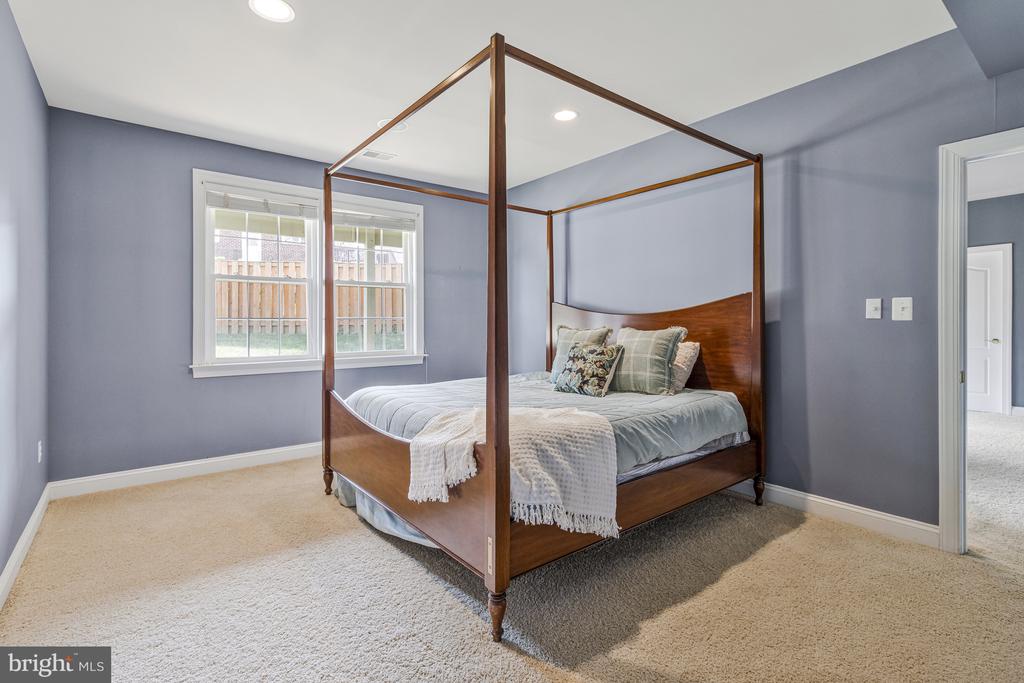 2339 BRITTANY PARC DRIVE