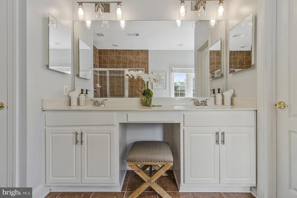 2339 BRITTANY PARC DRIVE