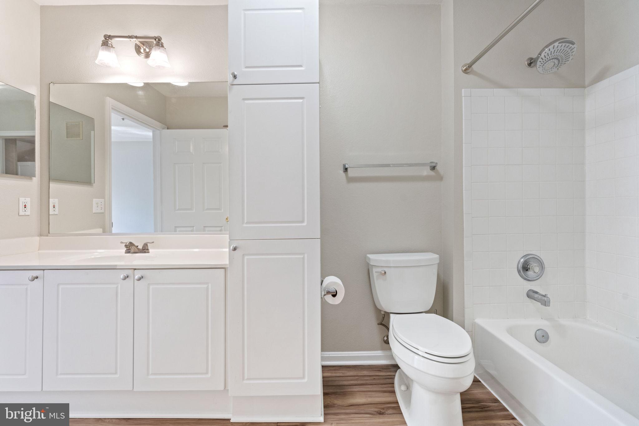 4501 SUPERIOR SQUARE 4501