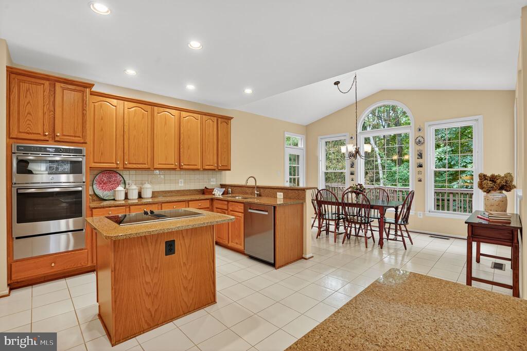 6408 JUMET COURT