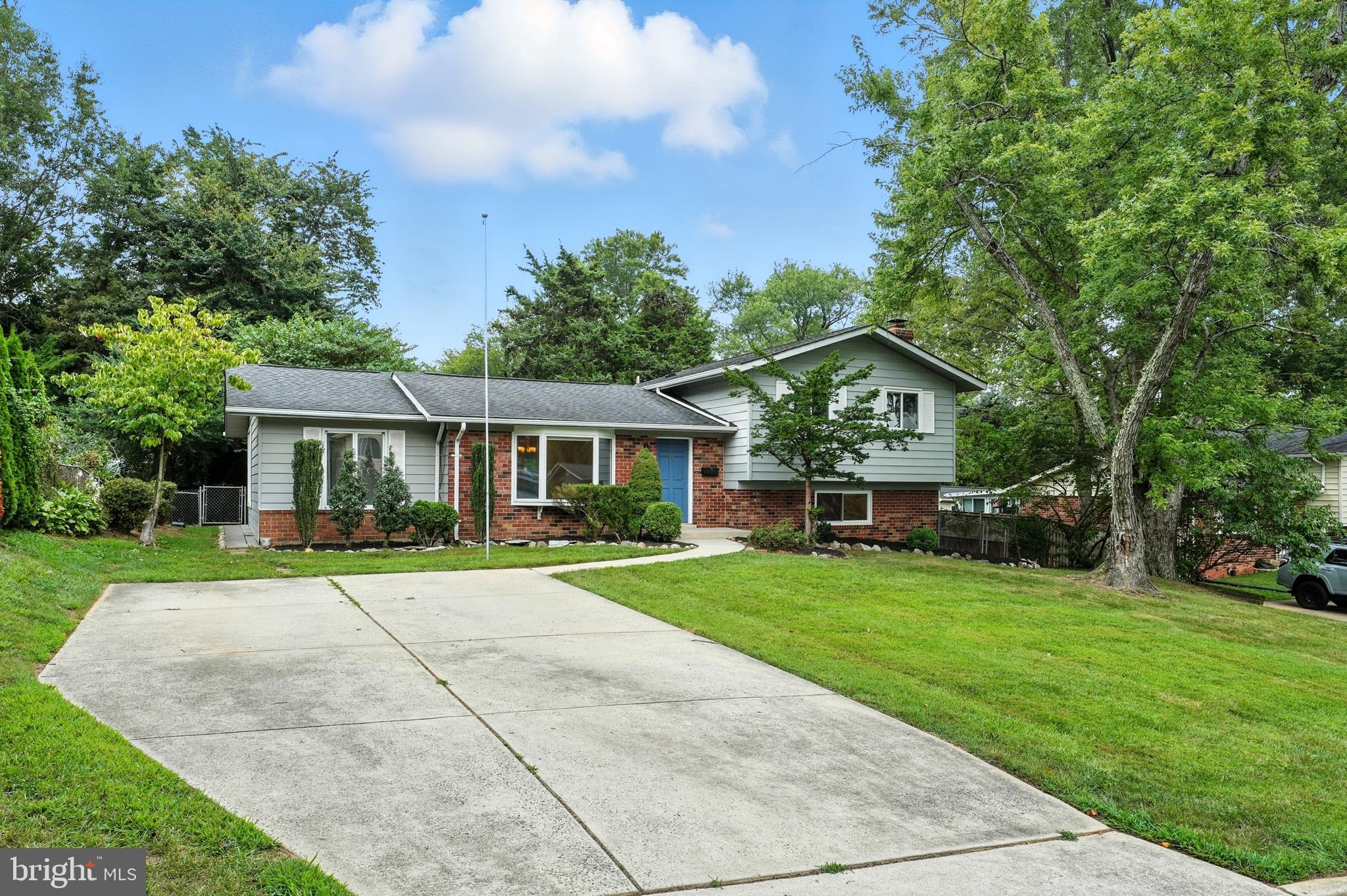 5011 ROSLYN ROAD