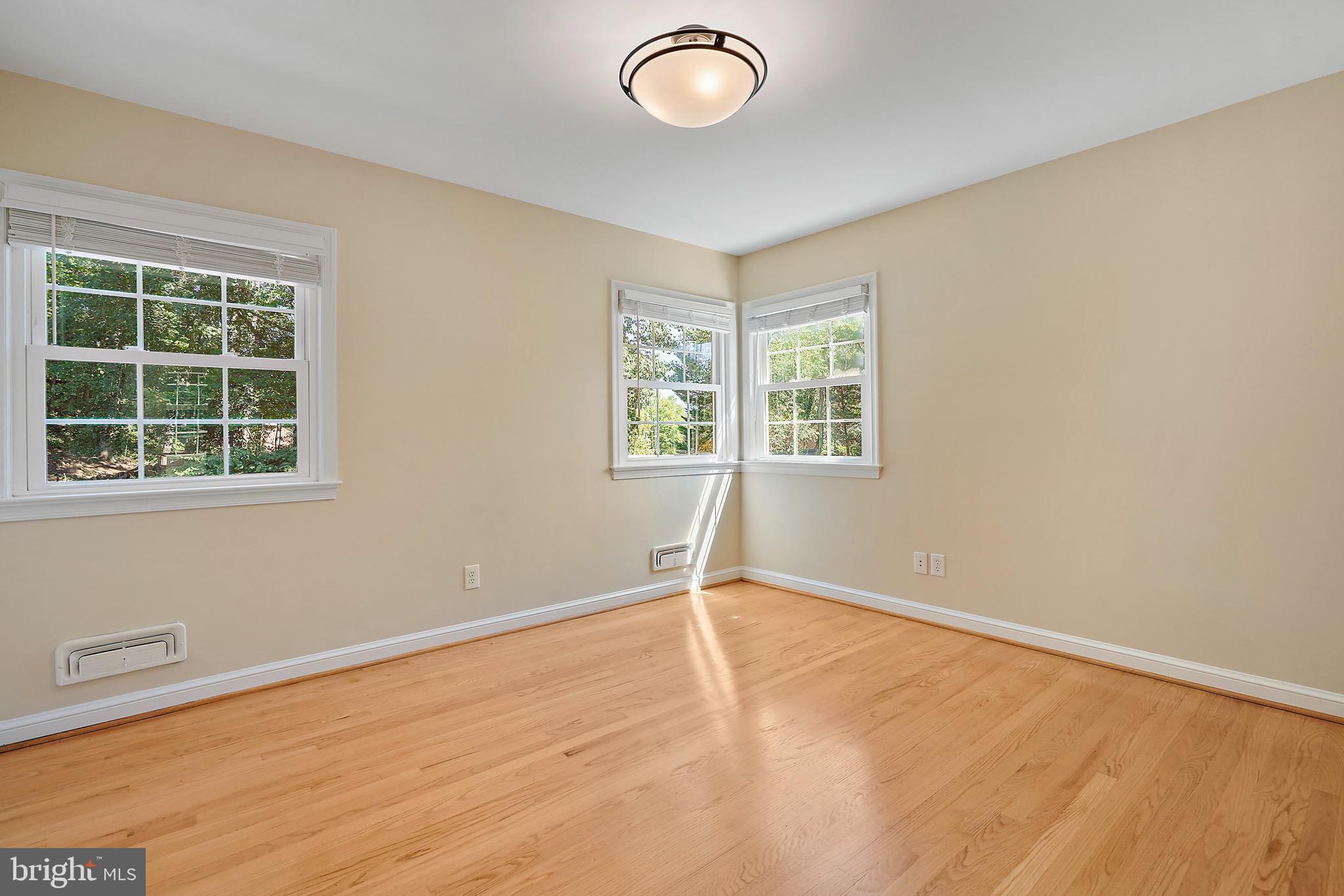 1208 HUNTLY PLACE